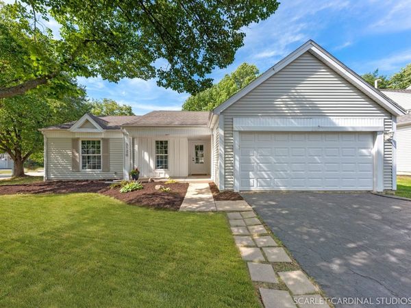 3120 Gresham Lane W, Aurora, IL 60504