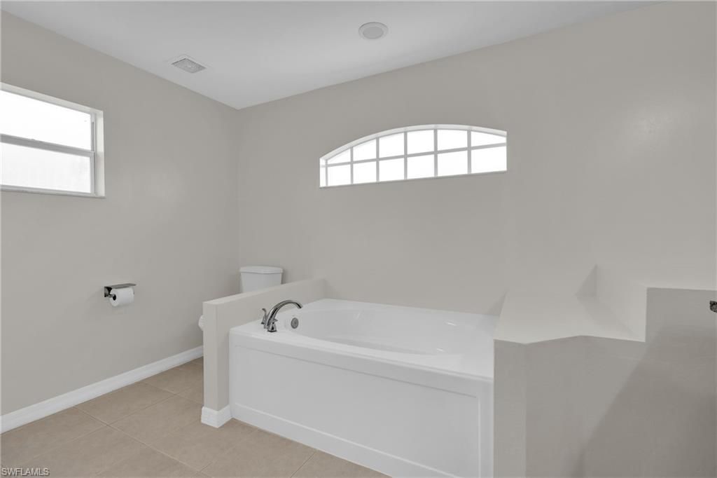 1237 Bermar St, Fort Myers, FL 33913 Photo