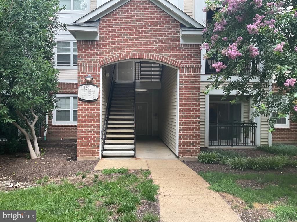 12953 Centre Park Circle, Unit 224, Herndon, VA 20171 Main Photo