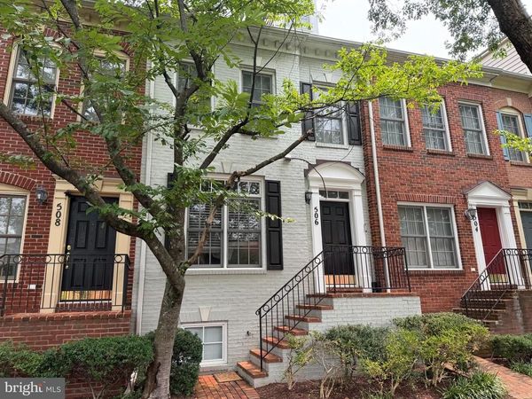 506 FALLSGROVE DRIVE , ROCKVILLE, MD 20850