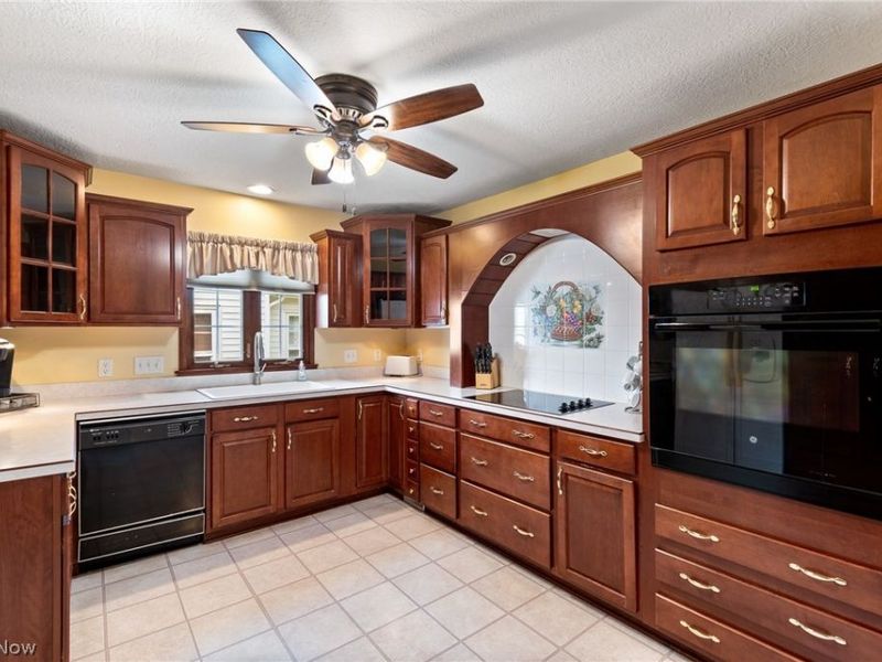 321 Miami Avenue, Elyria, OH 44035 Photo 10