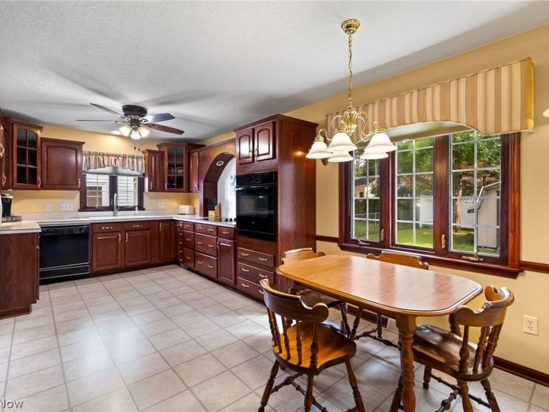 321 Miami Avenue, Elyria, OH 44035 Photo 8