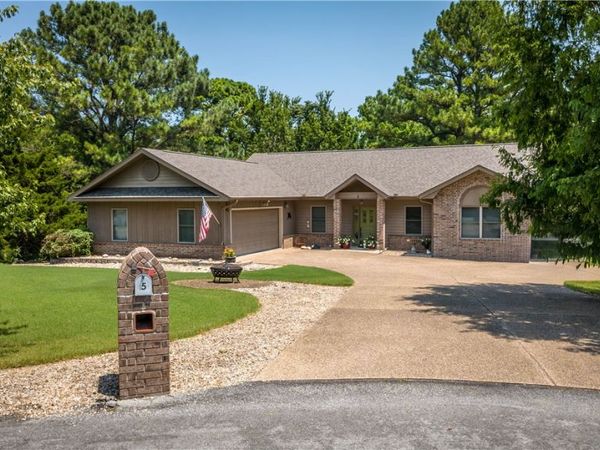 5 Barra Lane, Bella Vista, AR 72715