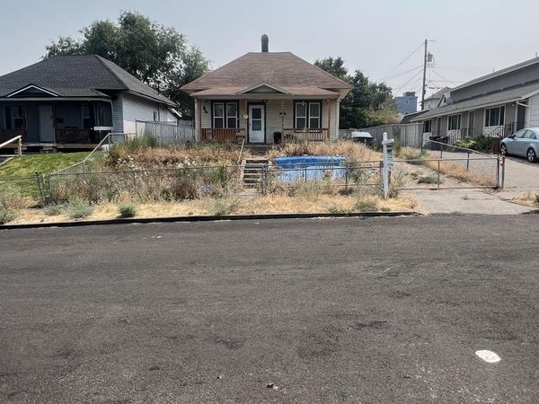 605 W Augusta Ave, Spokane, WA 99205