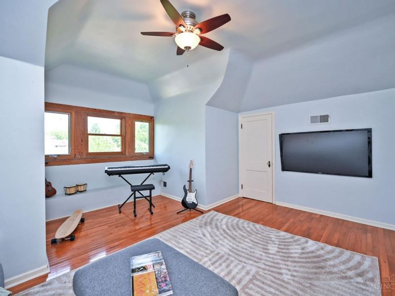 3321 Morrison Avenue, Cincinnati, OH 45220 Photo 59