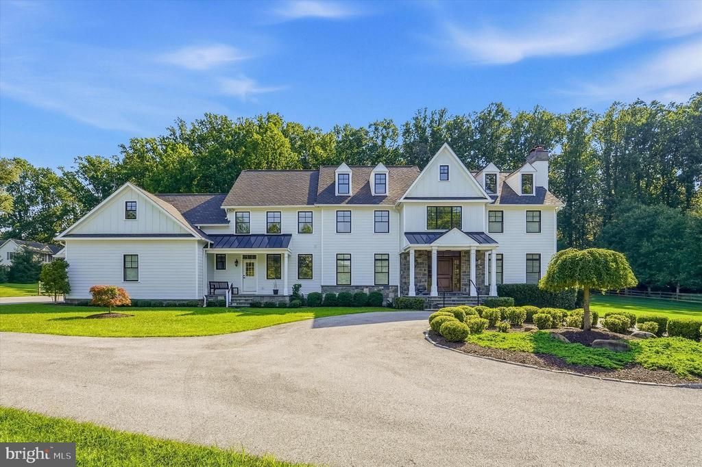 620 SUGARTOWN ROAD , MALVERN, PA 19355