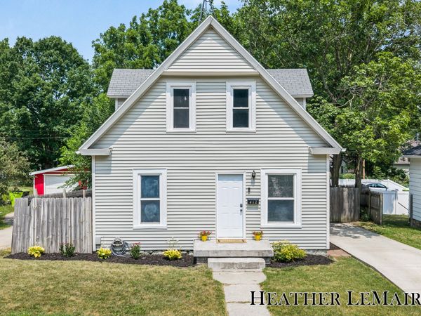 412 W Orange Street, Greenville, MI 48838