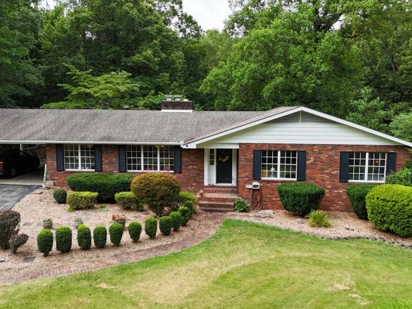 208 Caroline Road , Raceland, KY 41169