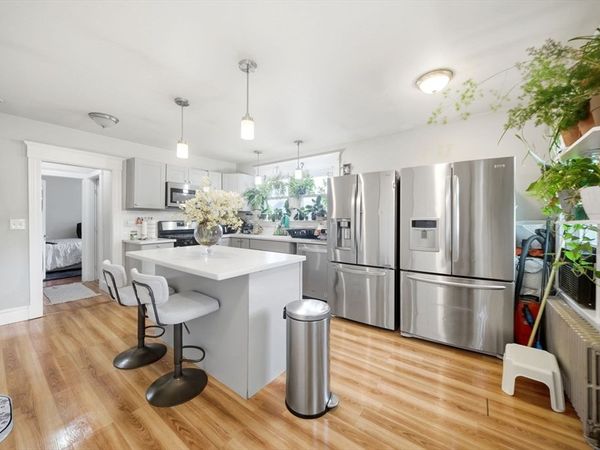 9 Germain Ave, Quincy, MA 02169
