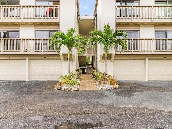 1135 LAKE HOUSE CIRCLE , Unit C115, SARASOTA, FL 34242