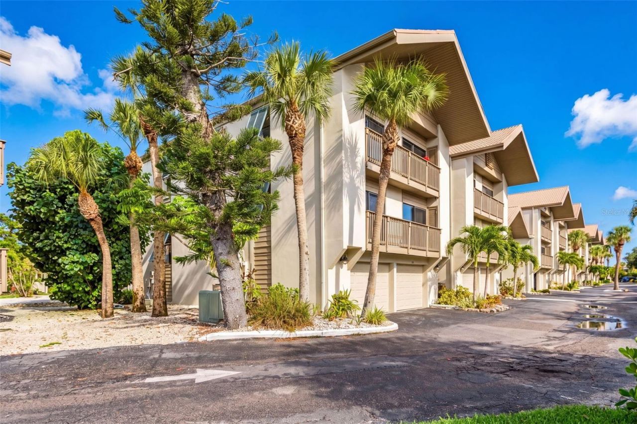 1135 Lake House Circle , Unit C115, Sarasota, FL 34242 Photo