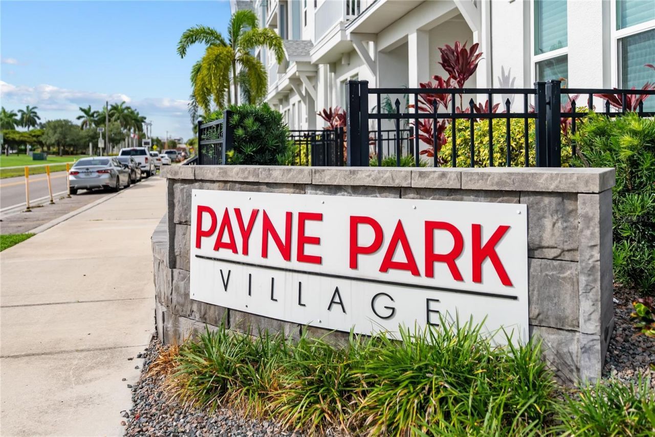 2501 Boone Court, Sarasota, FL 34237 Photo