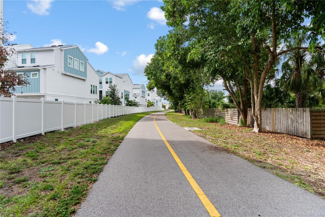 2501 Boone Court, Sarasota, FL 34237 Photo