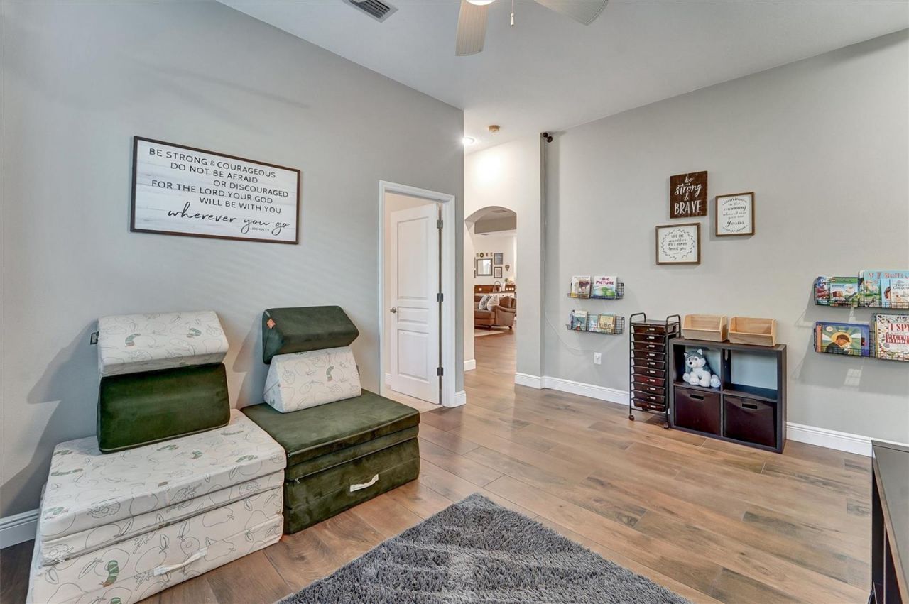 7136 Derwent Glen Circle, Land O Lakes, FL 34637 Photo