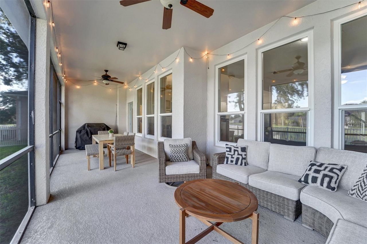 7136 Derwent Glen Circle, Land O Lakes, FL 34637 Photo
