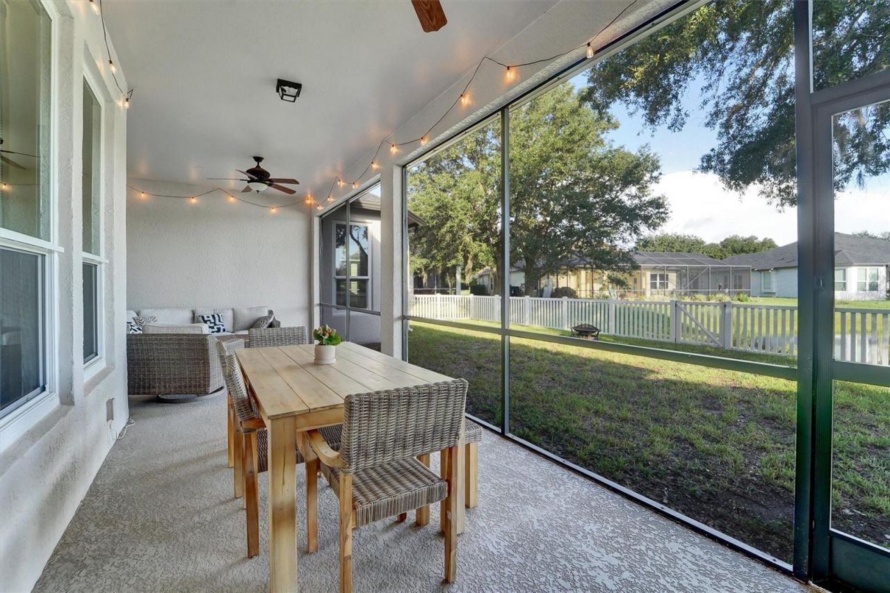 7136 Derwent Glen Circle, Land O Lakes, FL 34637 Photo