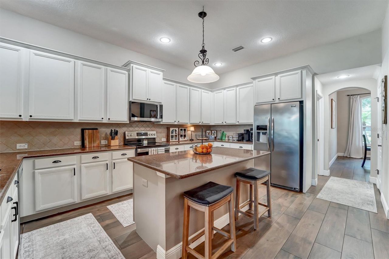 7136 Derwent Glen Circle, Land O Lakes, FL 34637 Photo