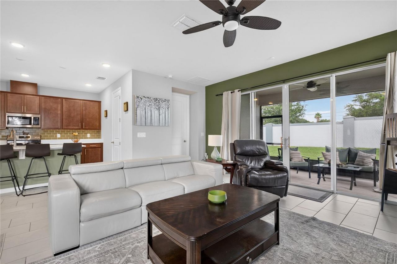 3625 Sublett Loop , Tavares, FL 32778 Photo