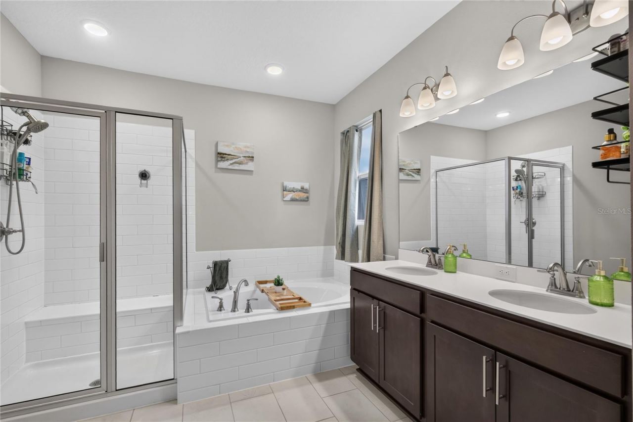 3625 Sublett Loop , Tavares, FL 32778 Photo