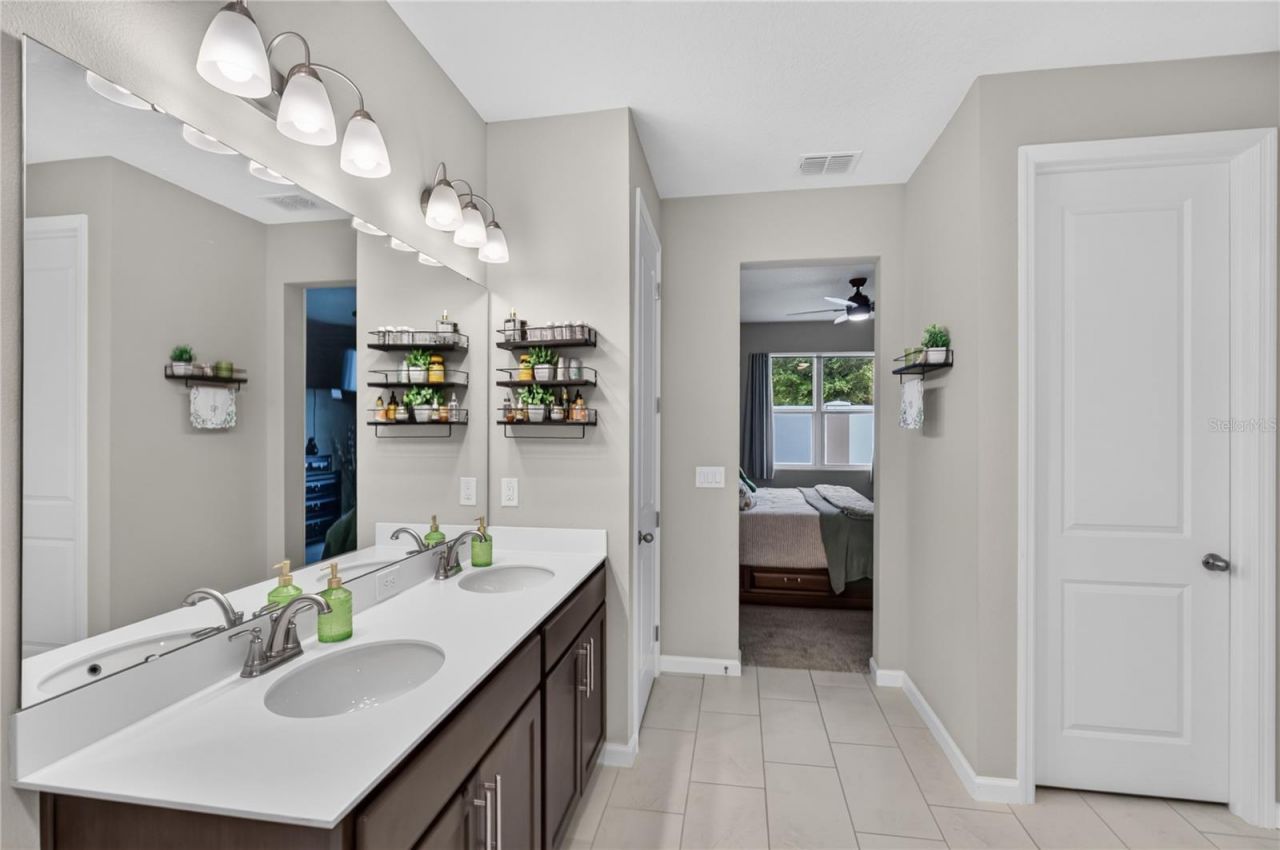 3625 Sublett Loop , Tavares, FL 32778 Photo