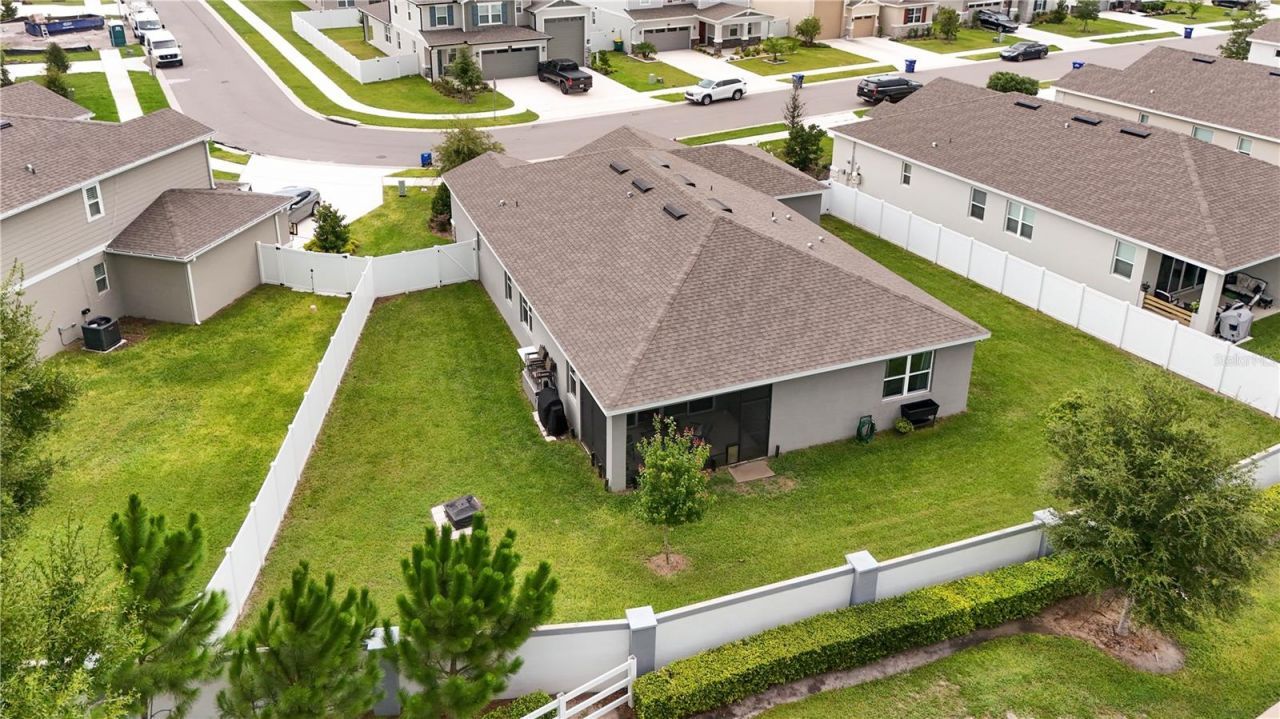3625 Sublett Loop , Tavares, FL 32778 Photo