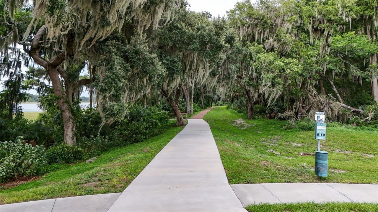 3625 Sublett Loop , Tavares, FL 32778 Photo