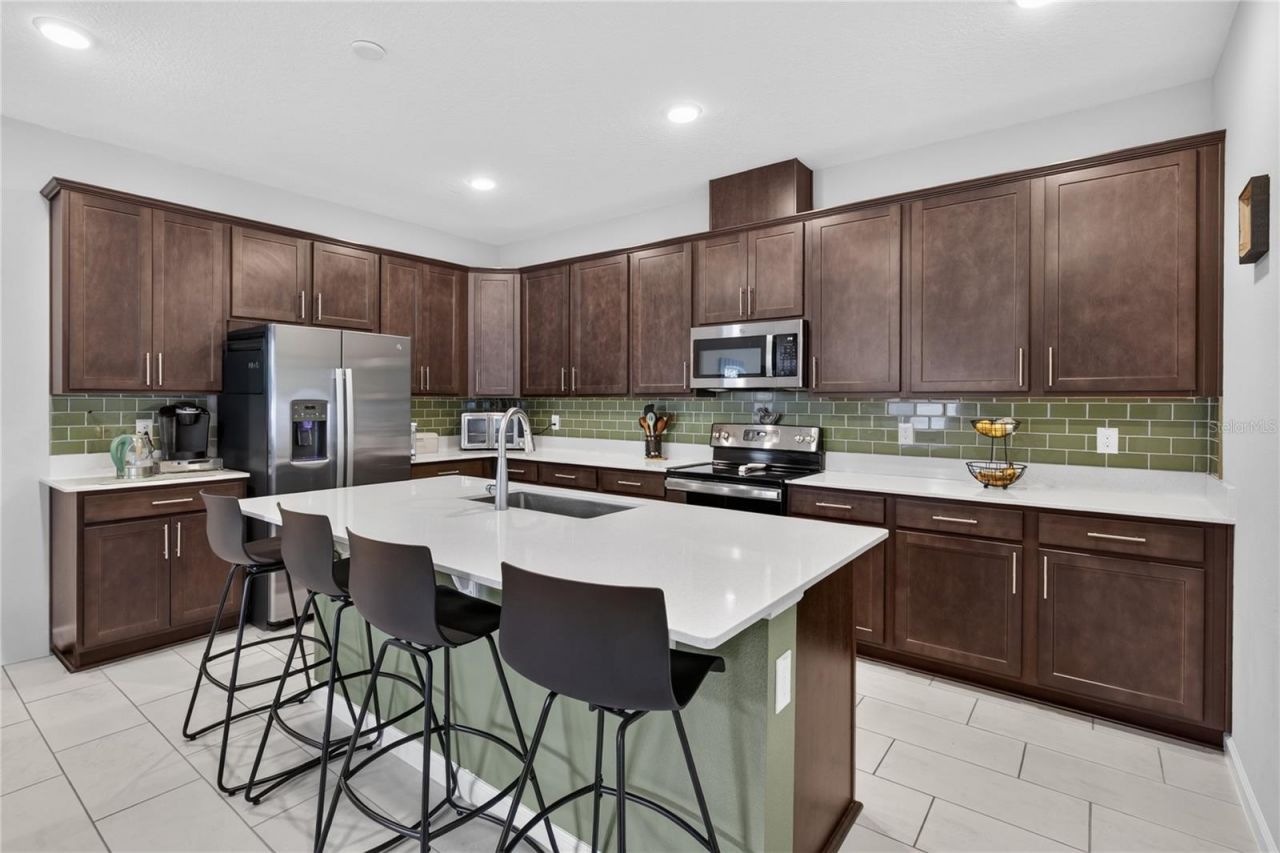 3625 Sublett Loop , Tavares, FL 32778 Photo