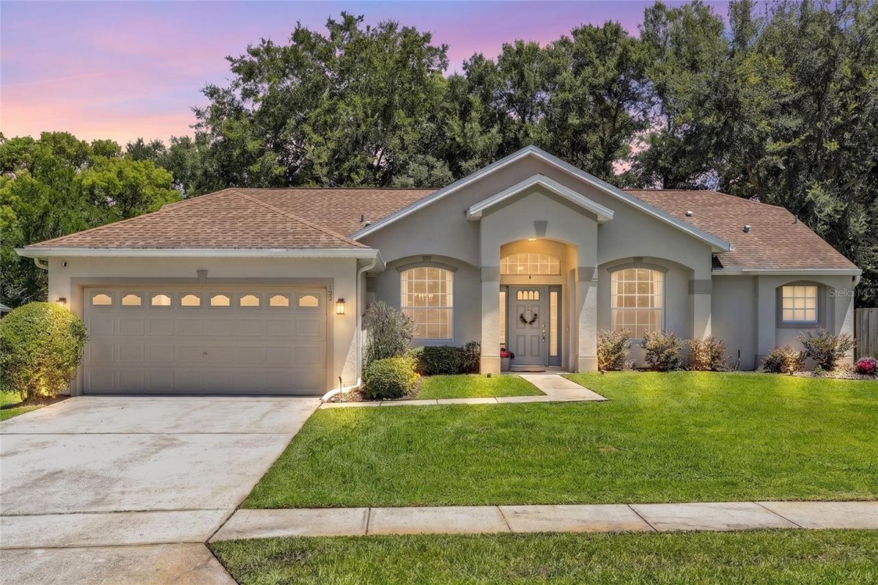 122 Cedar Springs Circle , Debary, FL 32713 Main Photo