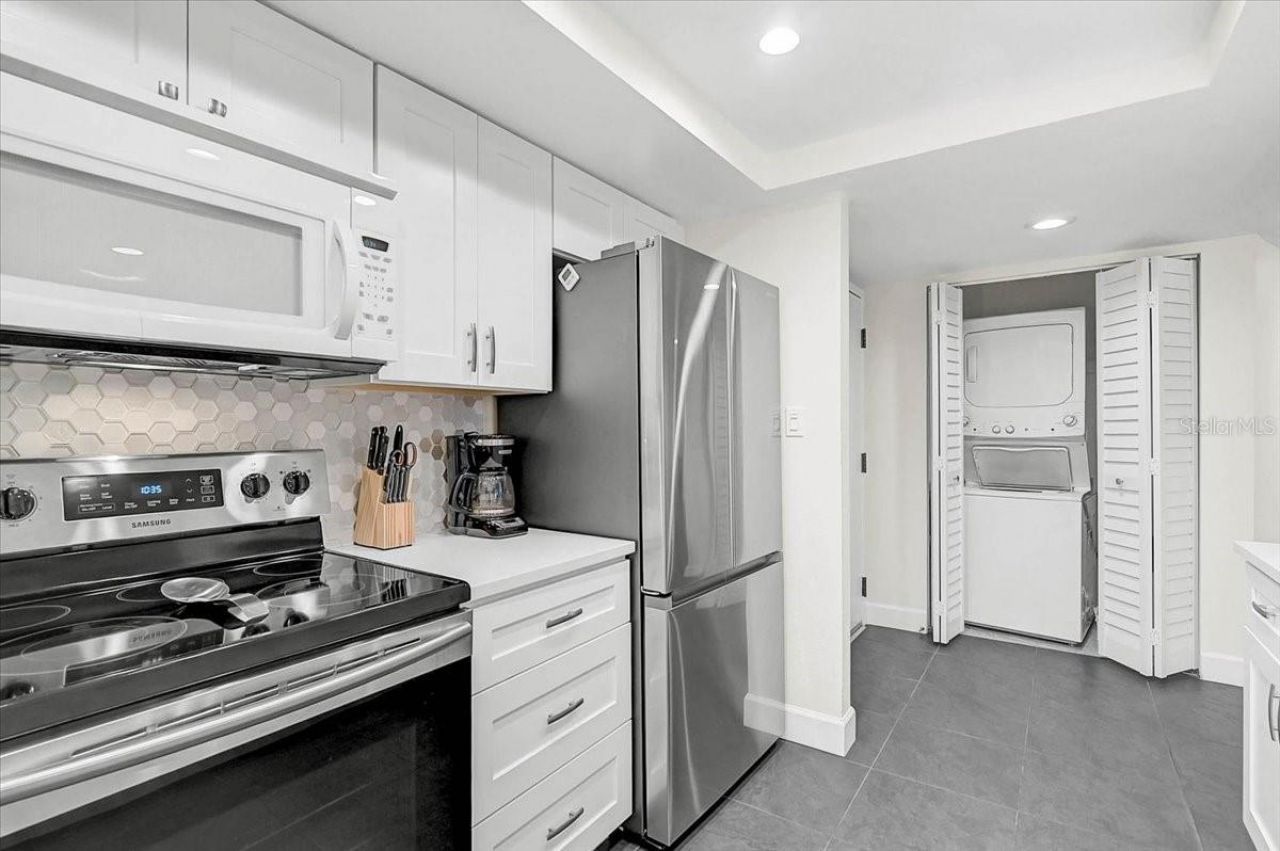 6518 Midnight Pass Road, Unit 309, Siesta Key, FL 34242 Photo