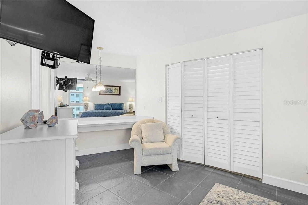 6518 Midnight Pass Road, Unit 309, Siesta Key, FL 34242 Photo
