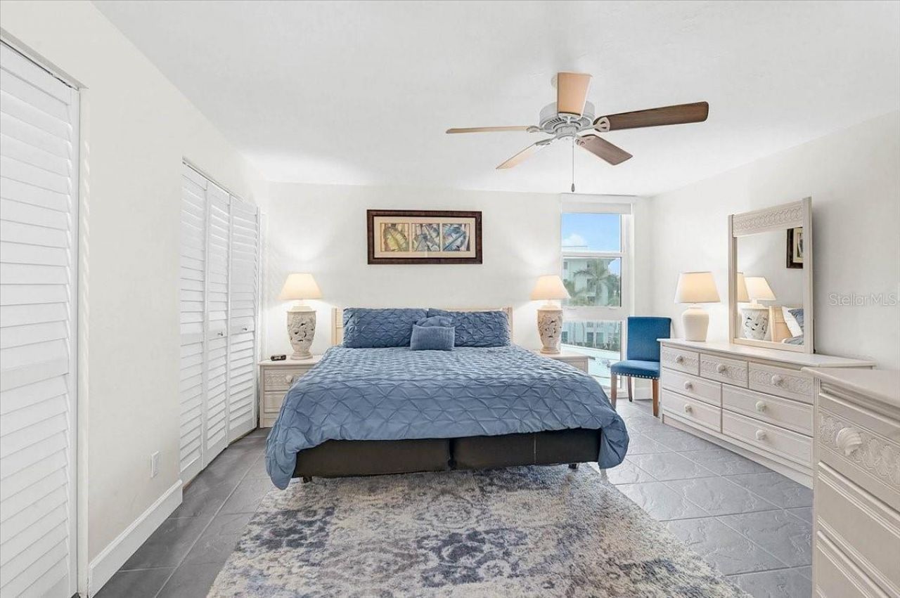 6518 Midnight Pass Road, Unit 309, Siesta Key, FL 34242 Photo