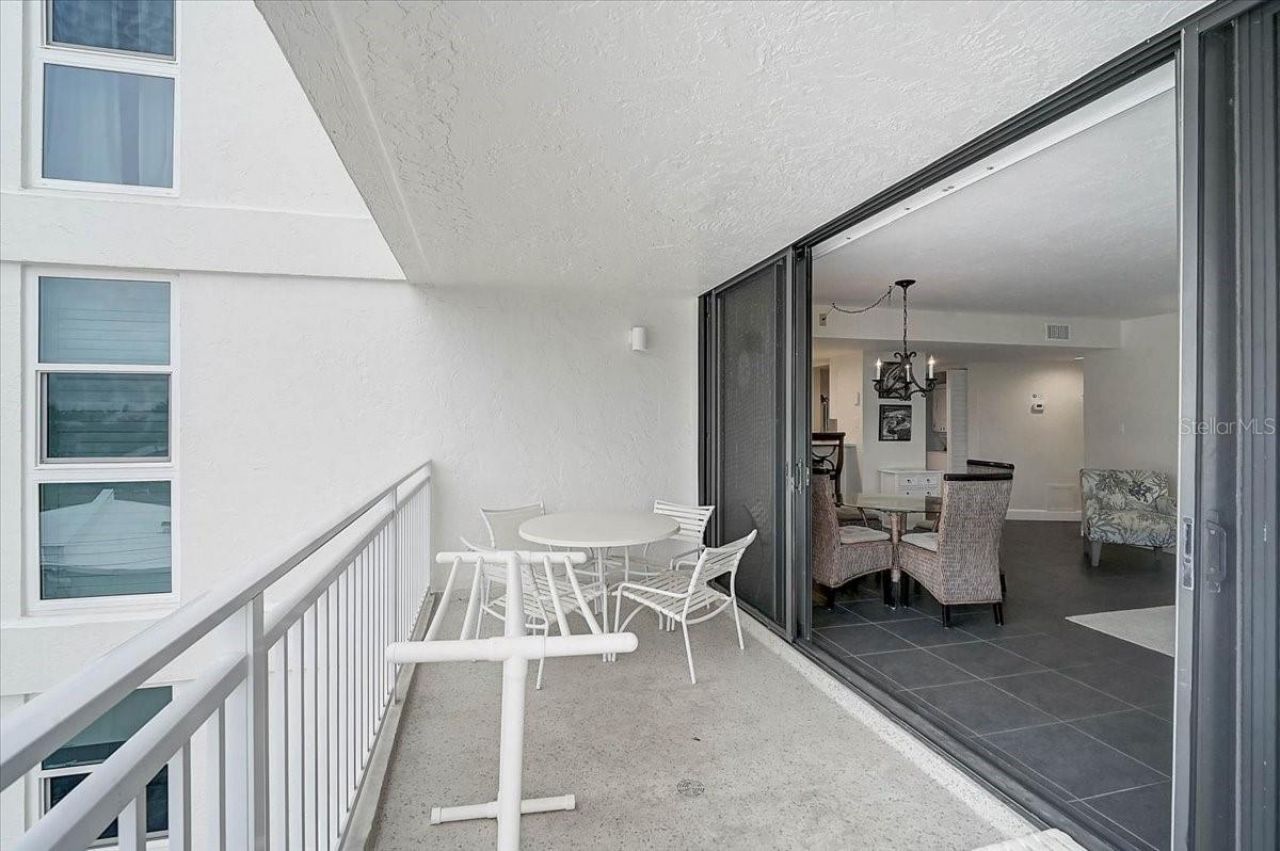 6518 Midnight Pass Road, Unit 309, Siesta Key, FL 34242 Photo