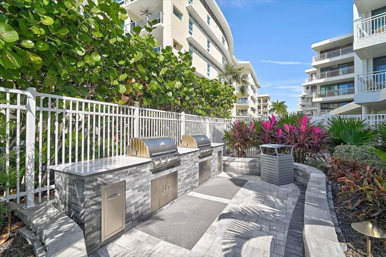 6518 Midnight Pass Road, Unit 309, Siesta Key, FL 34242 Photo