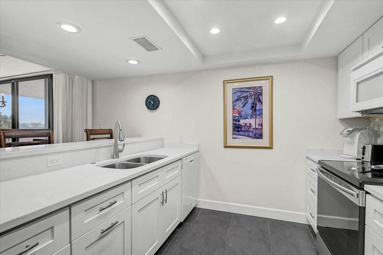 6518 Midnight Pass Road, Unit 309, Siesta Key, FL 34242 Photo