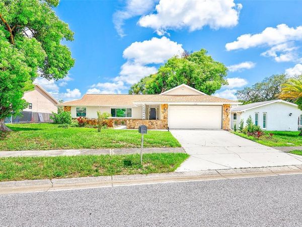 8741 HONEYCOMB DRIVE , PORT RICHEY, FL 34668