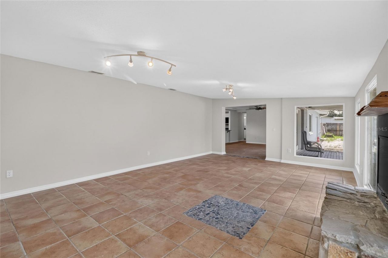 120 81st Avenue Ne, Saint Petersburg, FL 33702 Photo