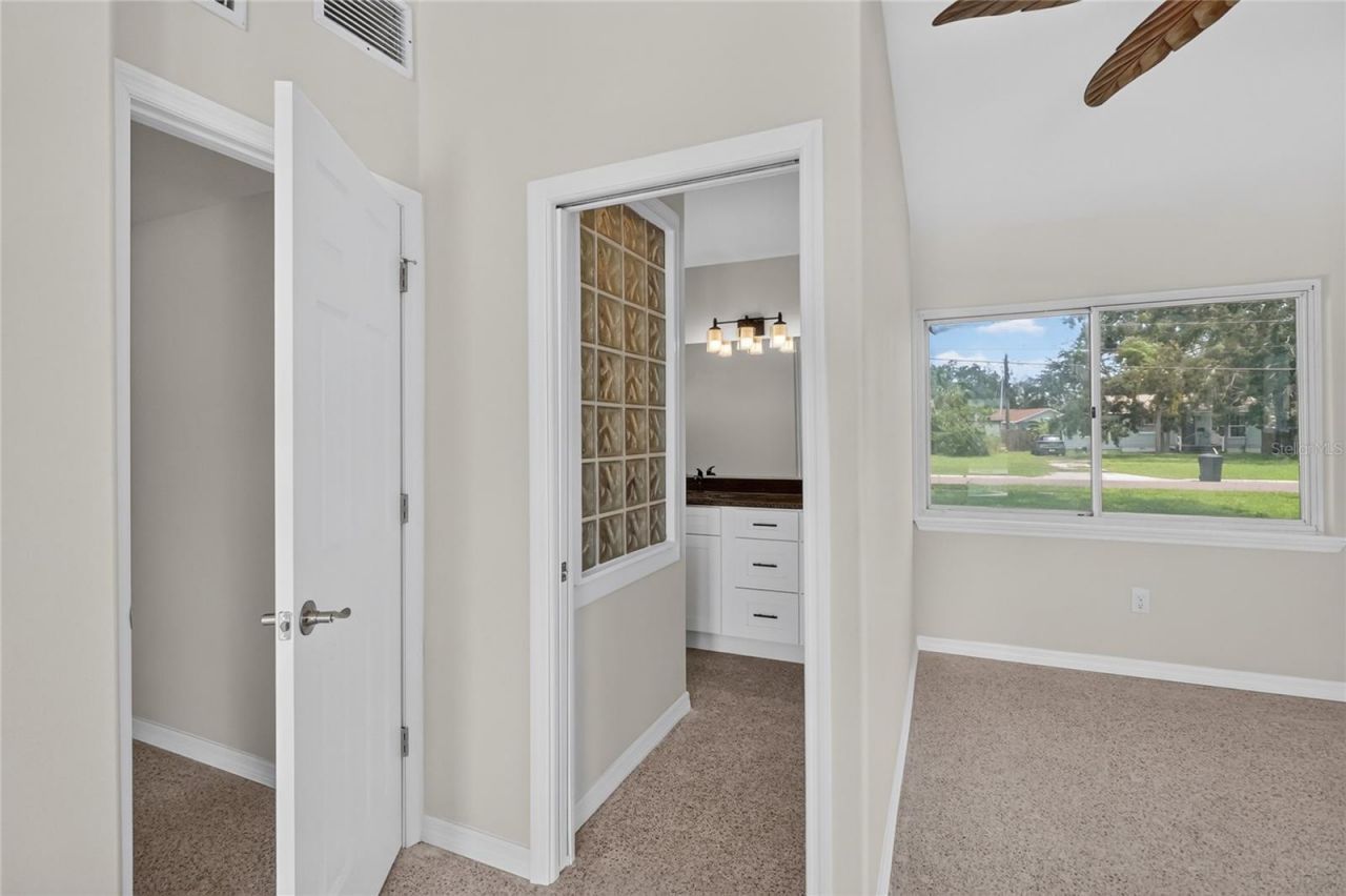 120 81st Avenue Ne, Saint Petersburg, FL 33702 Photo