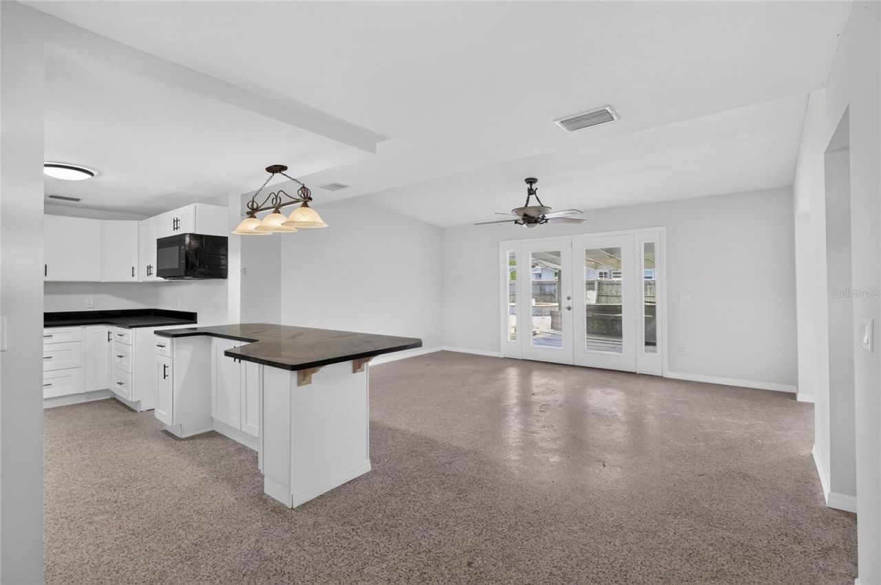 120 81st Avenue Ne, Saint Petersburg, FL 33702 Photo