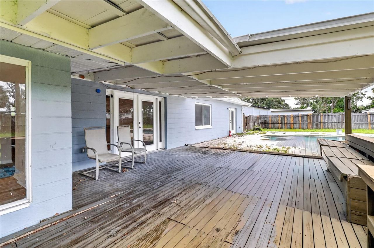 120 81st Avenue Ne, Saint Petersburg, FL 33702 Photo