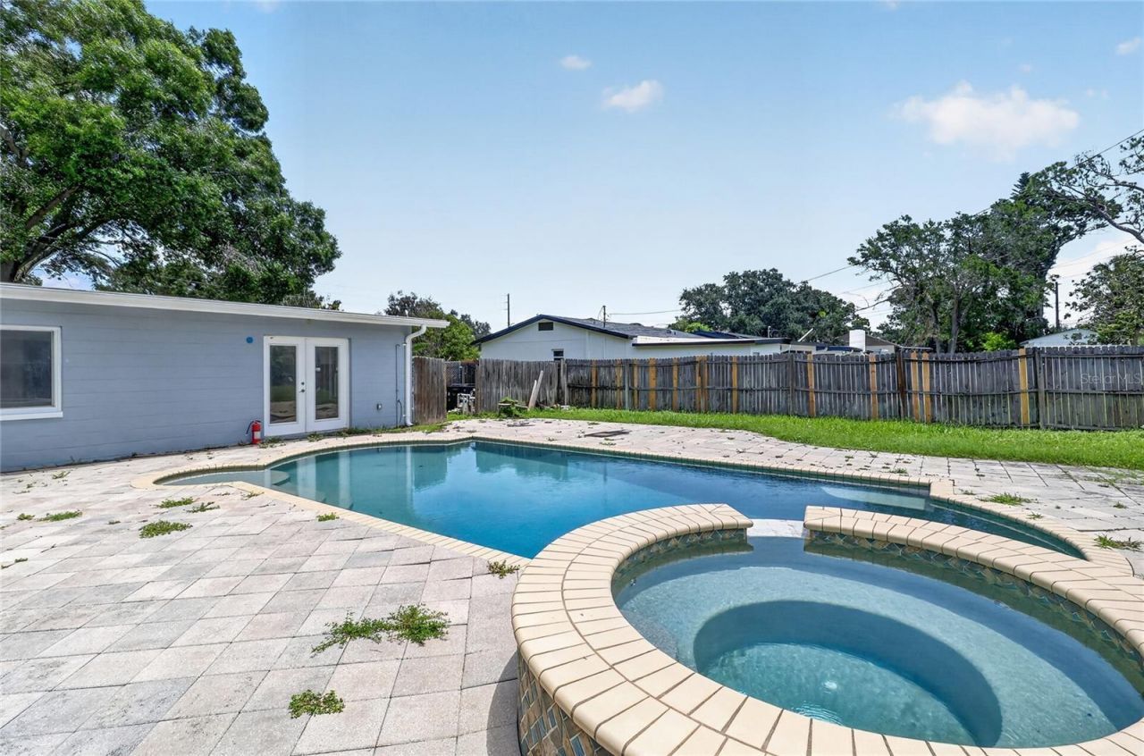 120 81st Avenue Ne, Saint Petersburg, FL 33702 Photo