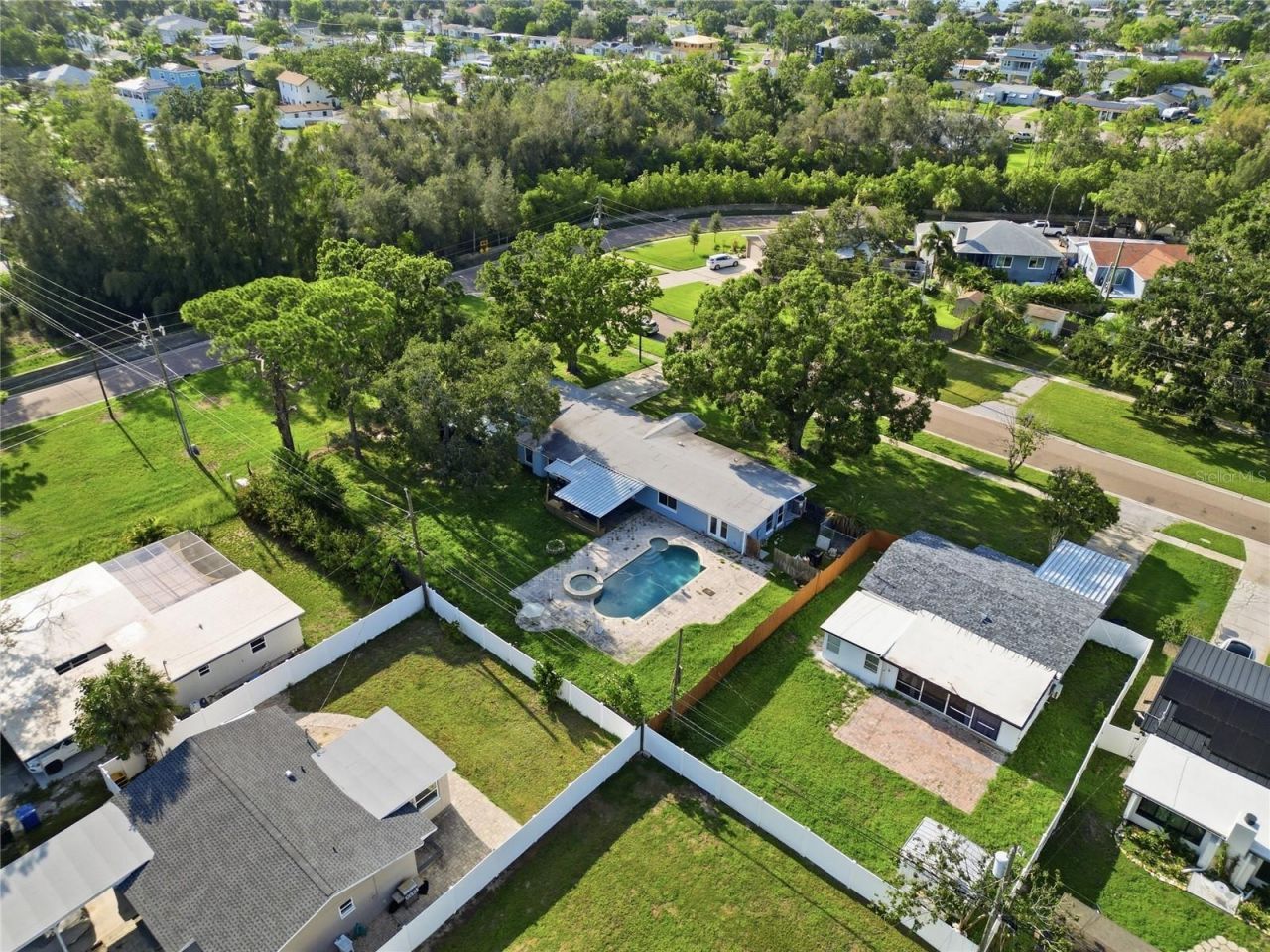 120 81st Avenue Ne, Saint Petersburg, FL 33702 Photo