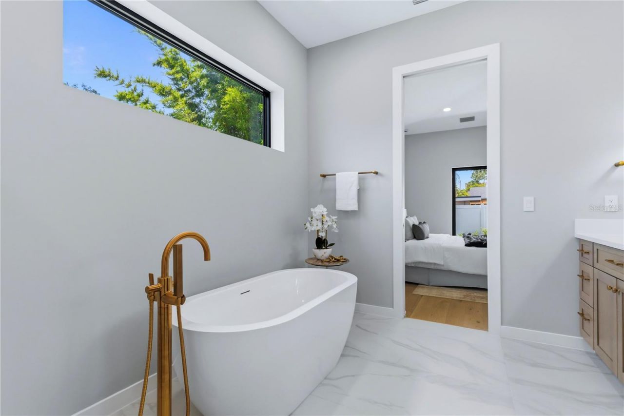 106 W King Street, Orlando, FL 32804 Photo