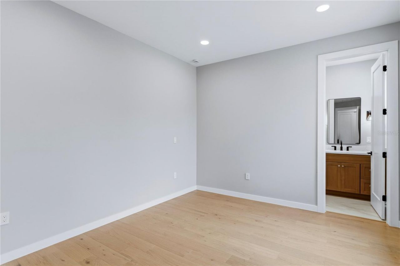 106 W King Street, Orlando, FL 32804 Photo