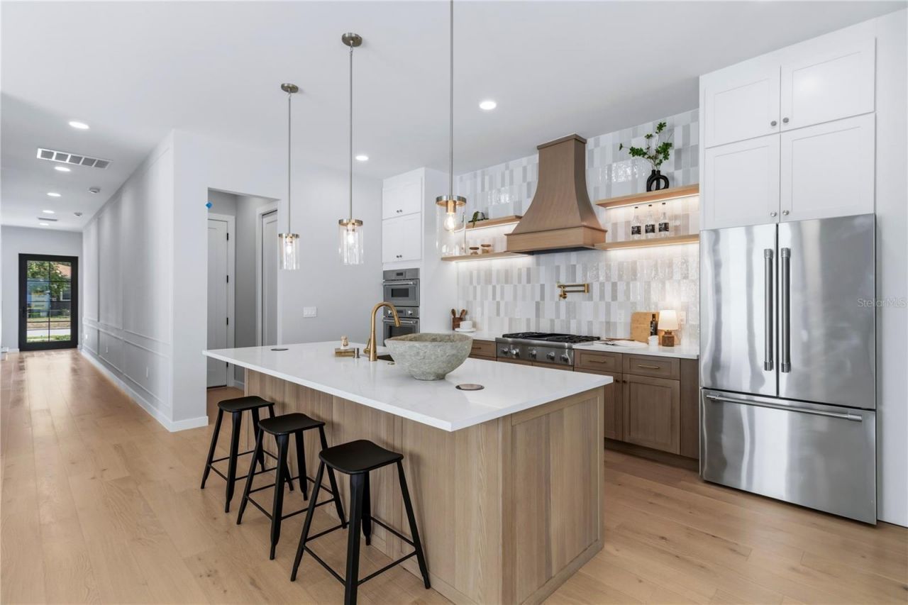 106 W King Street, Orlando, FL 32804 Photo