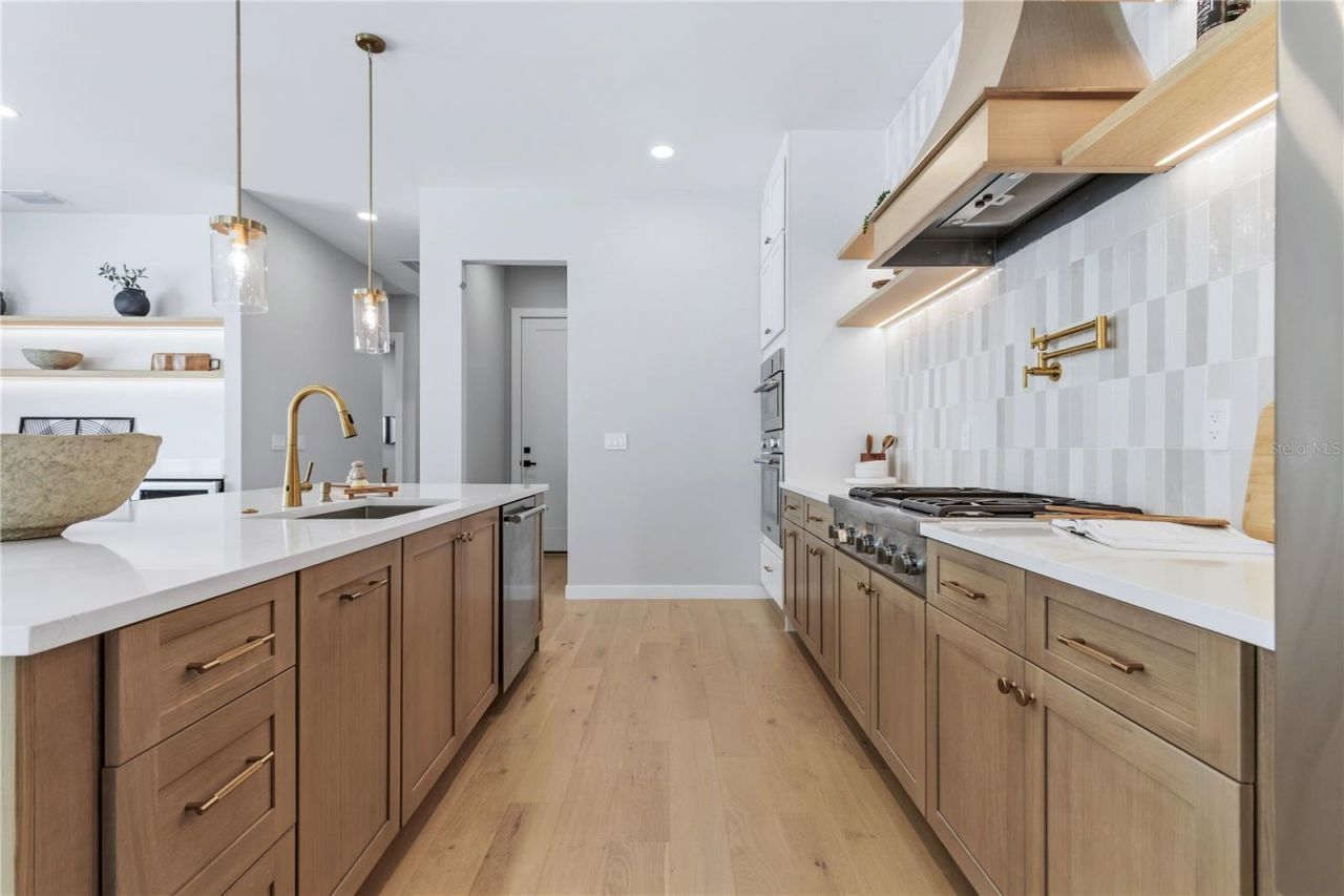 106 W King Street, Orlando, FL 32804 Photo