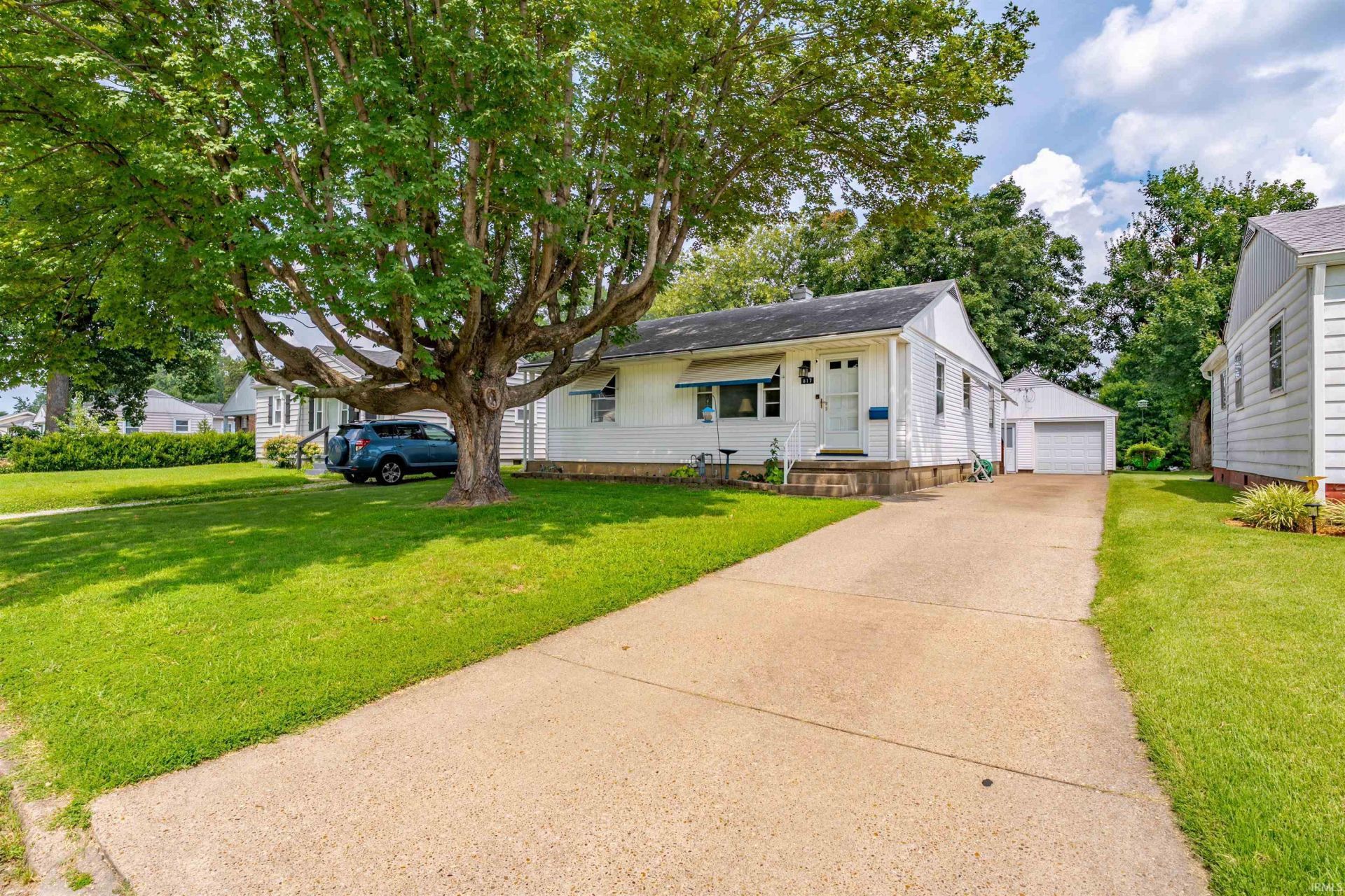 817 N Kelsey Avenue, Evansville, IN 47711 Main Photo