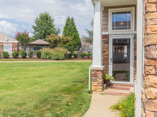 1055 Somerset Springs Dr , Spring Hill, TN 37174
