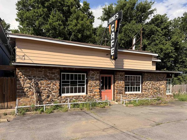 614 HWY 65 B , Clinton, AR 72031