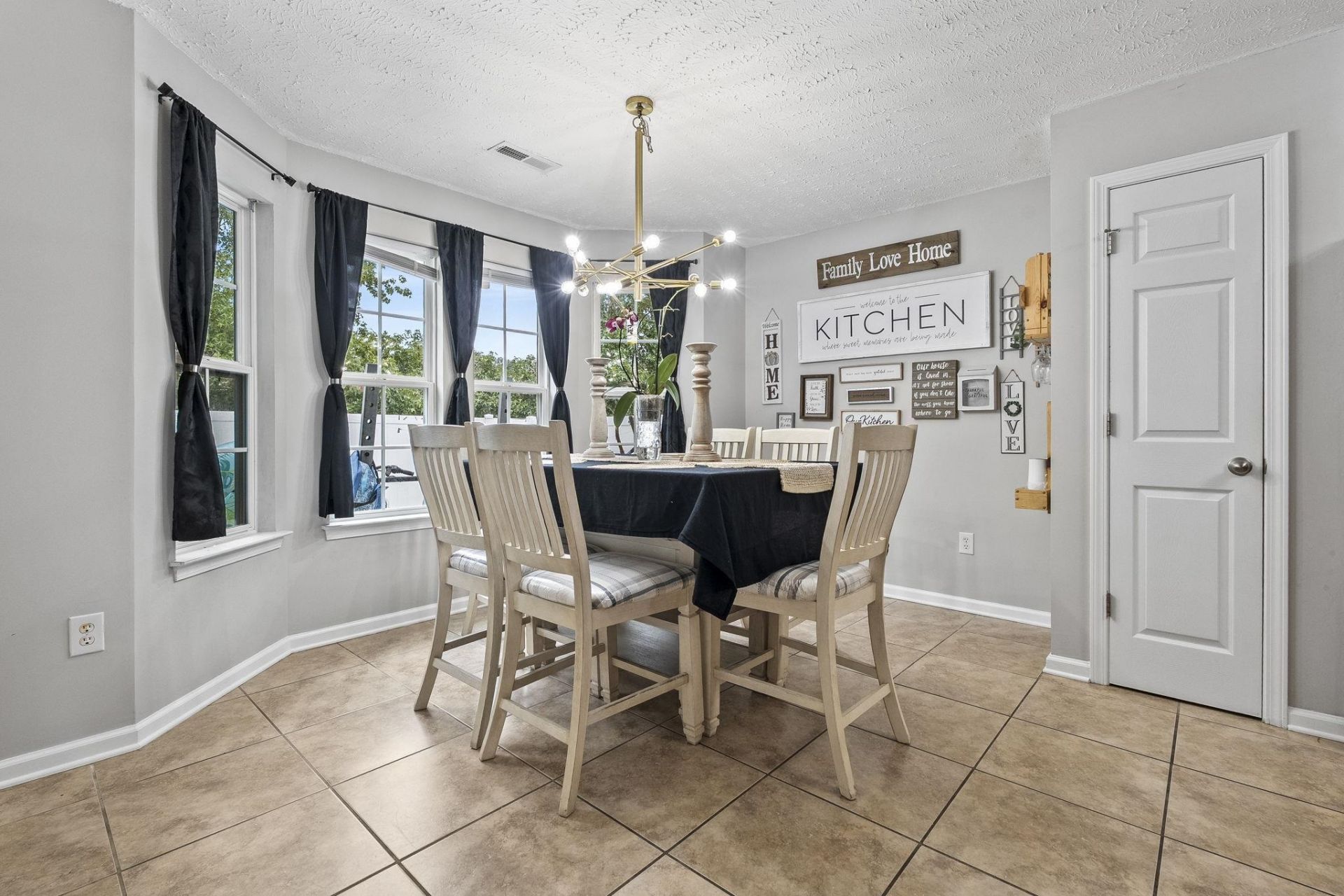 452 Warren Springs Dr.  Photo 10