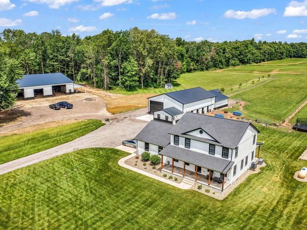 6445 Sycamore Road , Centerburg, OH 43011